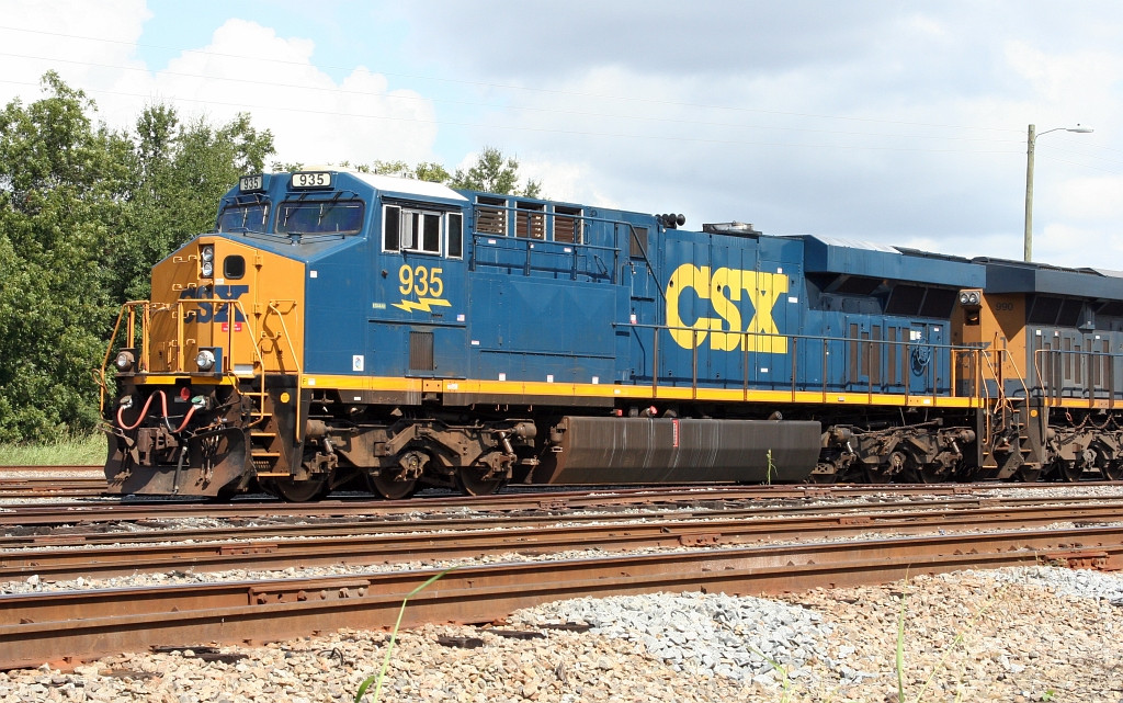 CSX 935